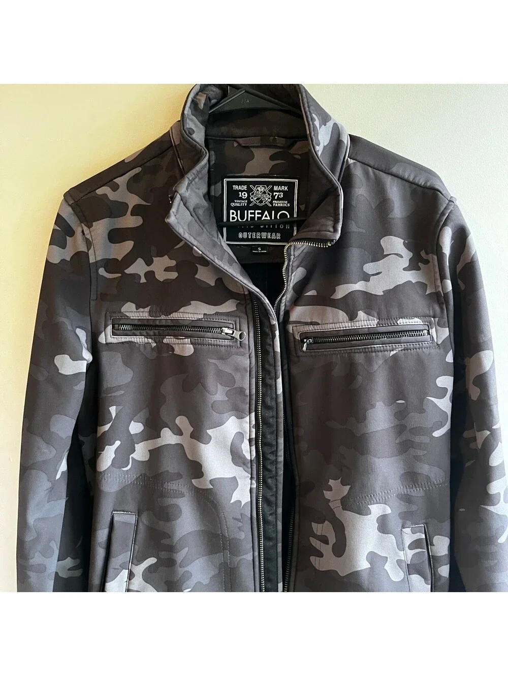 David Bitton Buffalo Camo Moto Jacket Men's Front Zipped Lined Small Bomber